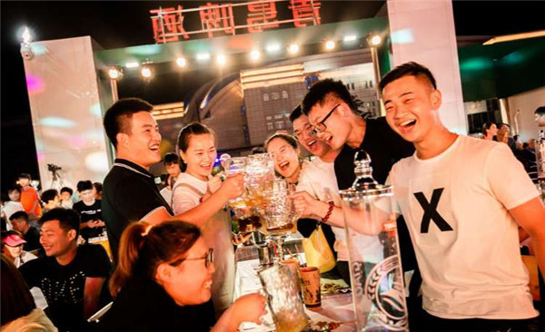 三十年，國際客廳見證啤酒節(jié)的嶗山故事