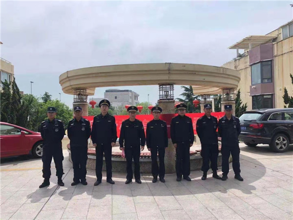“為民辦實事”，嶗山一小區(qū)臨時地樁被再次清理