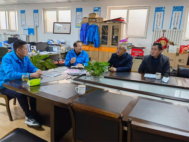 春季期間安全當先——市城市管理局領(lǐng)導走進青島同源液化氣公司安全檢查